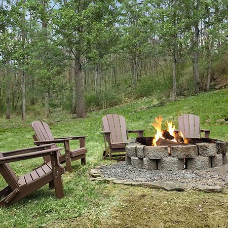 Creekside Cabin W Hot Tub, Fire Pit, Grill, Wifi! Basye Ngoại thất bức ảnh