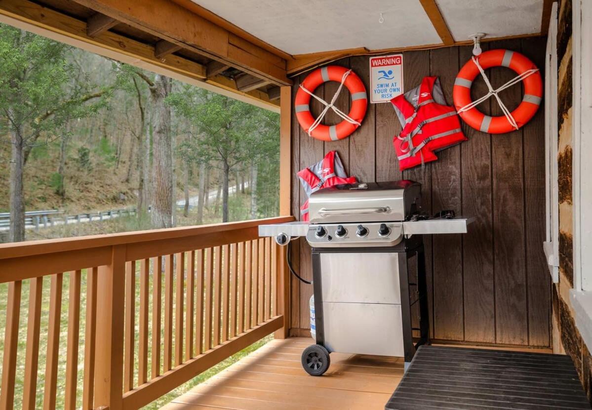 Creekside Cabin W Hot Tub, Fire Pit, Grill, Wifi! Basye Ngoại thất bức ảnh