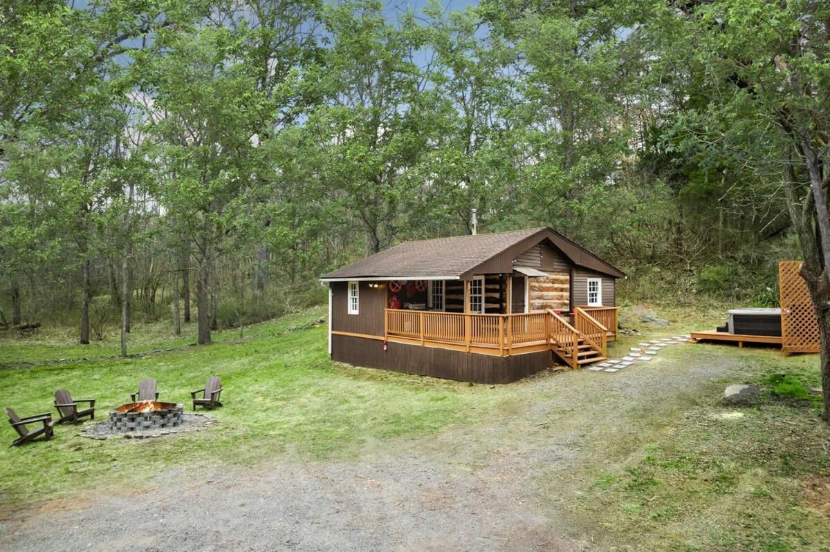 Creekside Cabin W Hot Tub, Fire Pit, Grill, Wifi! Basye Ngoại thất bức ảnh