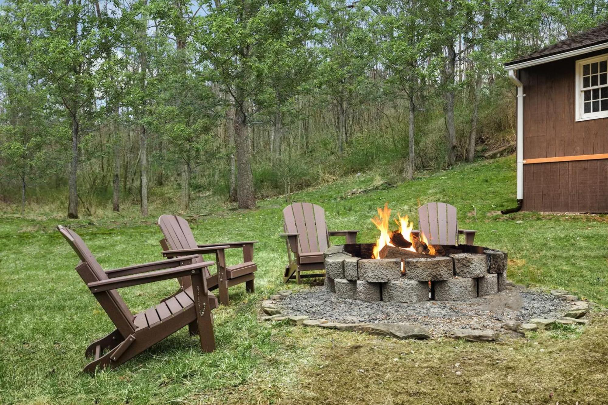 Creekside Cabin W Hot Tub, Fire Pit, Grill, Wifi! Basye Ngoại thất bức ảnh
