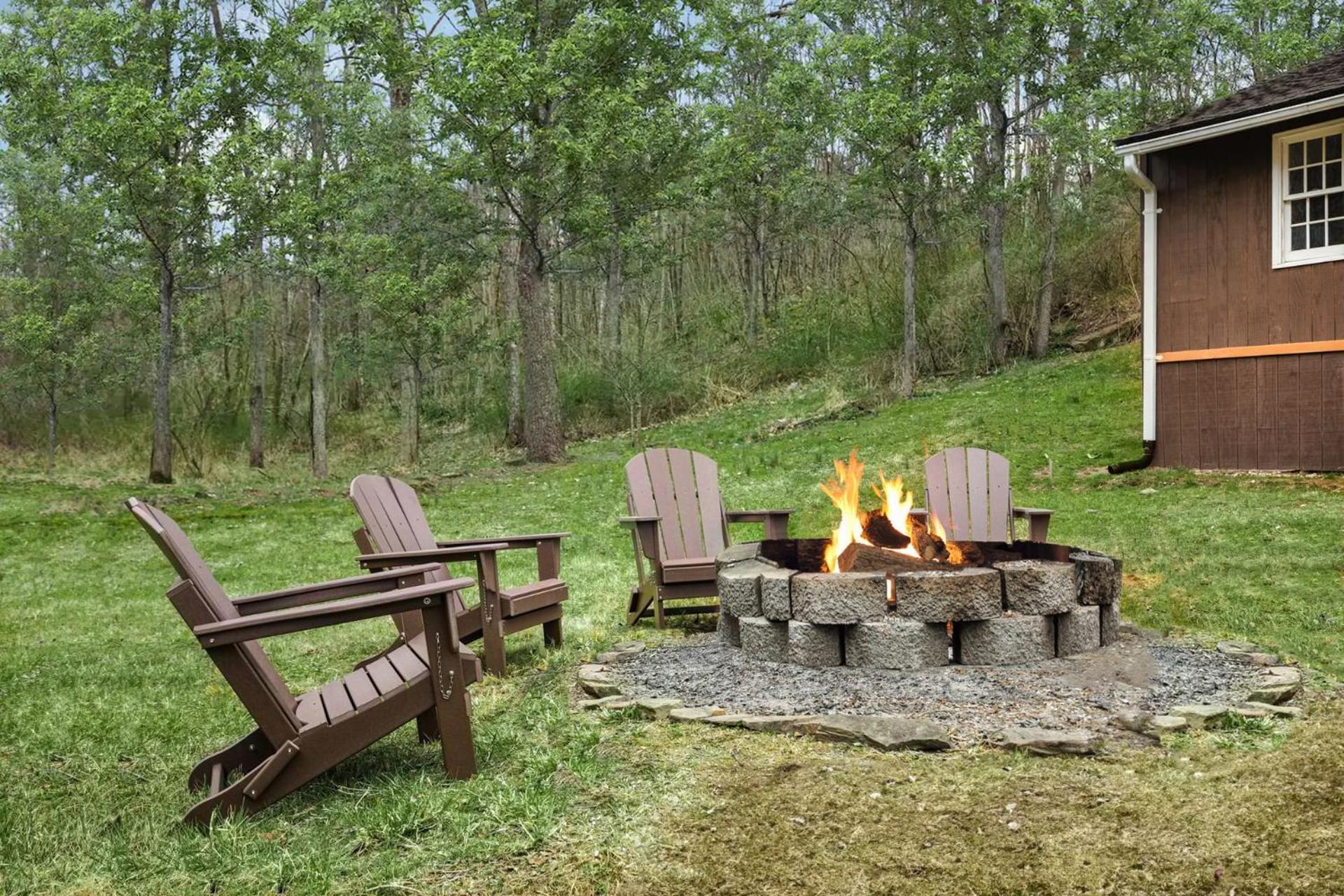 Creekside Cabin W Hot Tub, Fire Pit, Grill, Wifi! Basye Ngoại thất bức ảnh